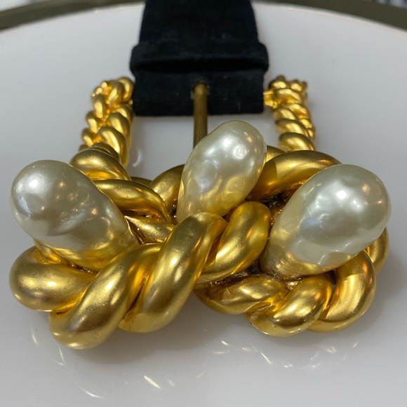 Authentic Chanel Vintage Twisted Gold Belt XS - Picture 6 of 16